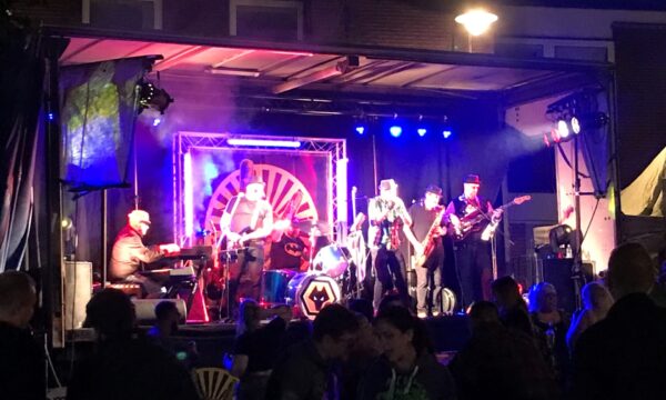 Live band